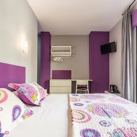 Hostal Tropical-2